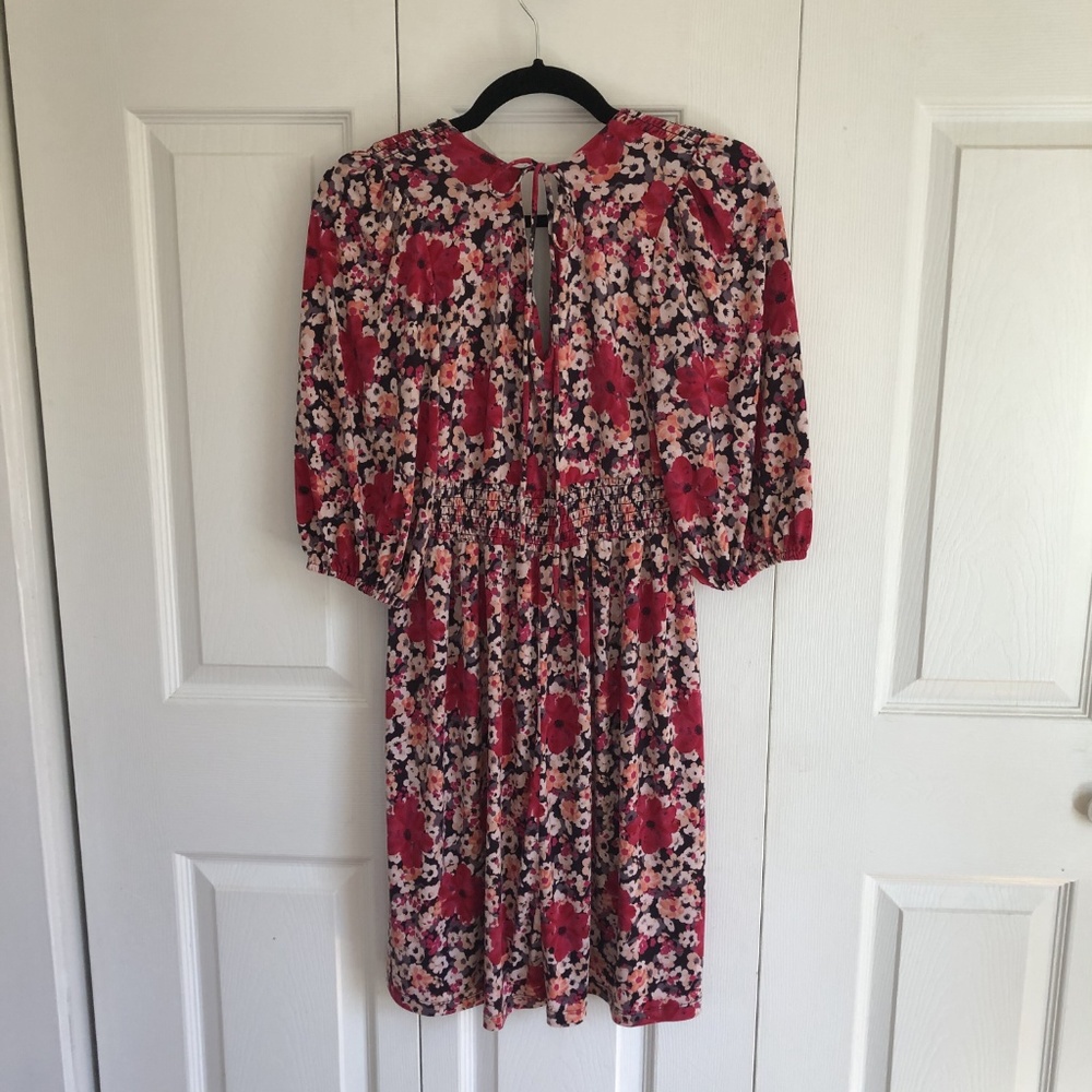 Beautiful Dress with Floral Patter - Picture 4 of 4